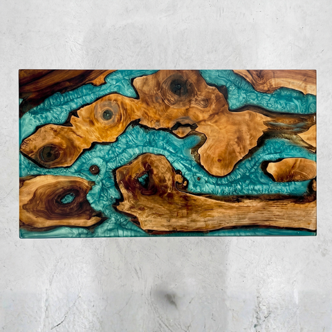 Custom Walnut Epoxy Resin River Table Maldives Atoll Resin  100cmx70cm € 2292.92 for Elke Raupp