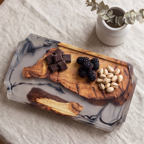 Walnut-Drift-Resin-Snack-Board-_451-03_abd4ece9-2a76-4bd7-a986-a5ff71edb38d